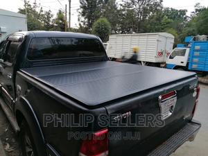 Hard Tri Fold Tonneau Cover for Toyota Hilux Vigo - Get Your - thumbnail 2