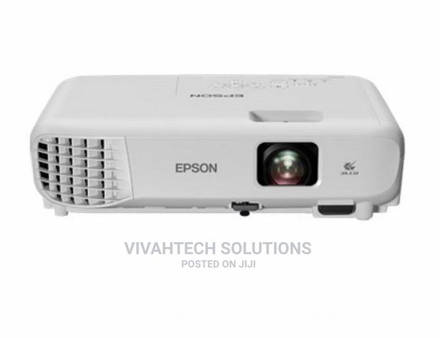 Epson Cb-E01 3300 Lumens Projector - thumbnail 2