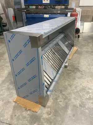 Commercial Kitchen Hood/Chimney With Filters.