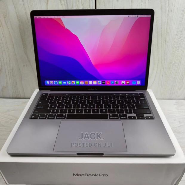 Laptop Apple MacBook 2020 8GB Intel Core I5 SSD 256GB - main view