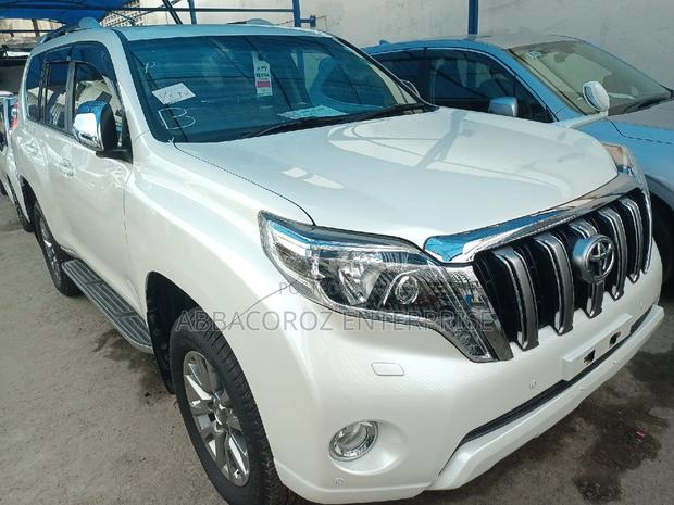 Toyota Land Cruiser Prado 2016 White - thumbnail 3