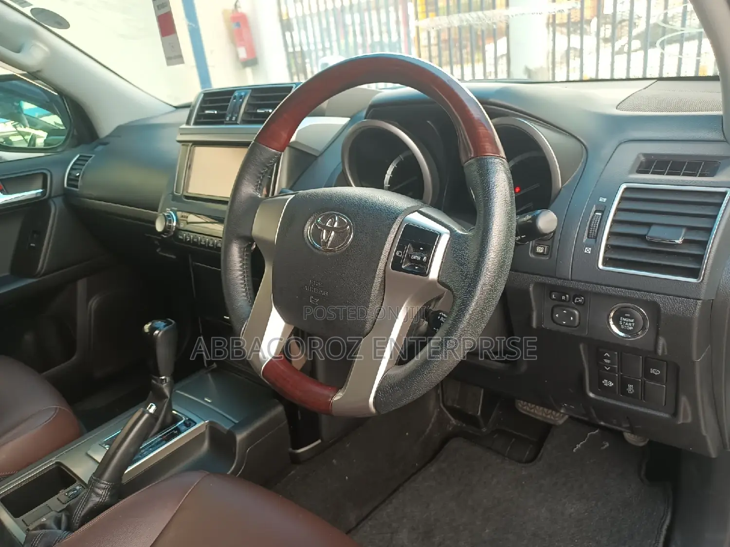 Toyota Land Cruiser Prado 2016 White
