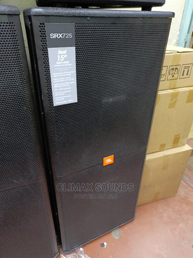 Full Range Speaker JBL SRX 725