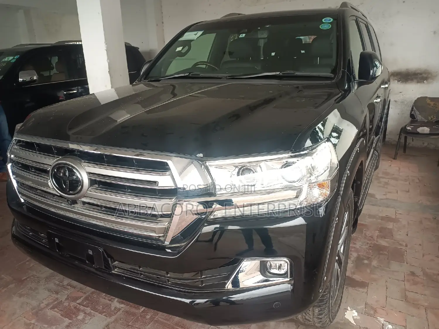 Toyota Land Cruiser 4.6 V8 ZX 2016 Black