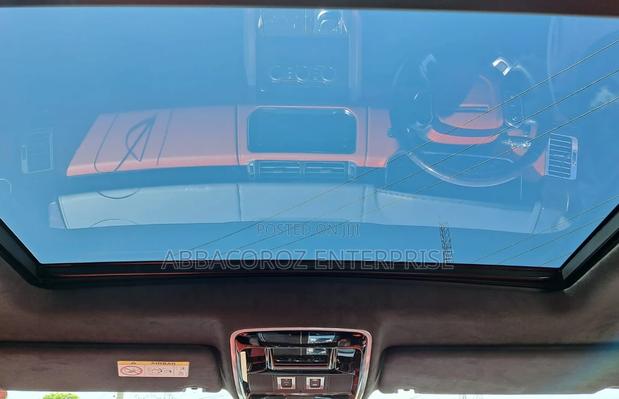 Land Rover Range Rover Vogue 2016 White - thumbnail 11