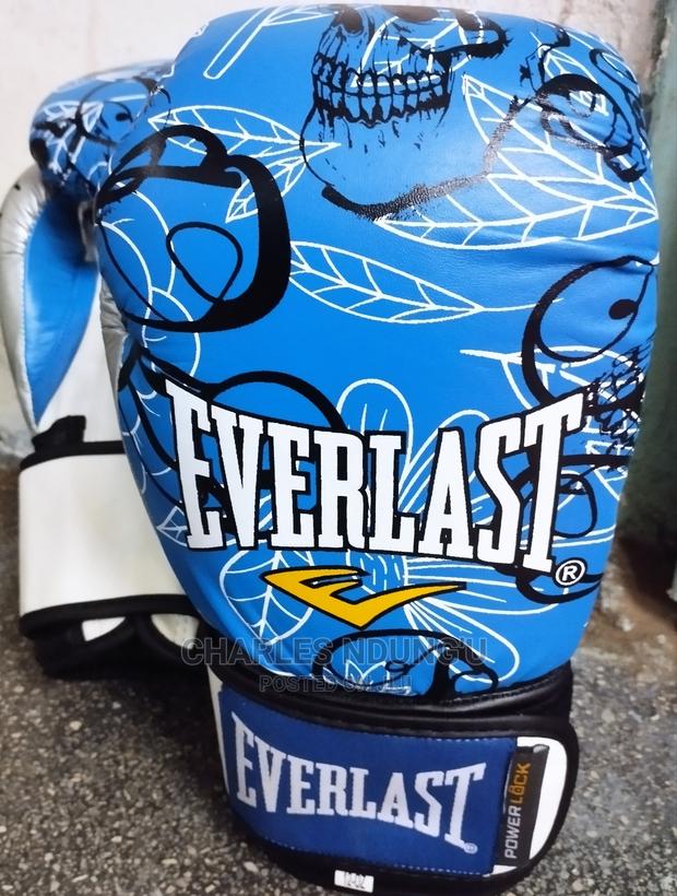 2 Boxing Leather Everlast Gloves - thumbnail 2
