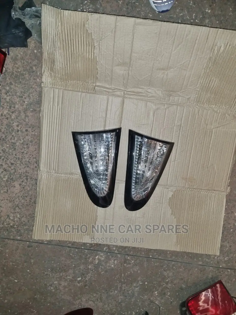 Toyota Sienta 2015 Red Bootlight