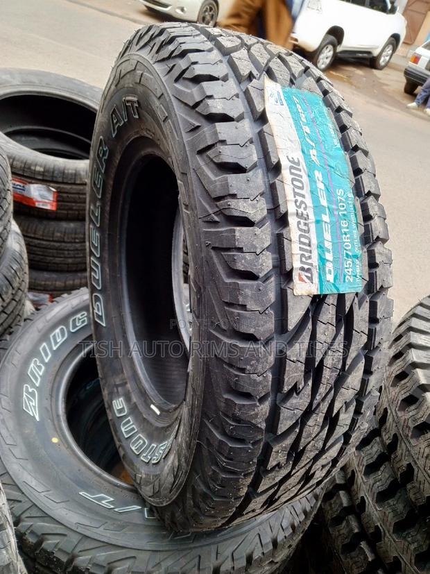 245/70r16 Bridgestone Dueler - main view