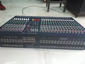 Soundcraft 24channel Plain Mixer