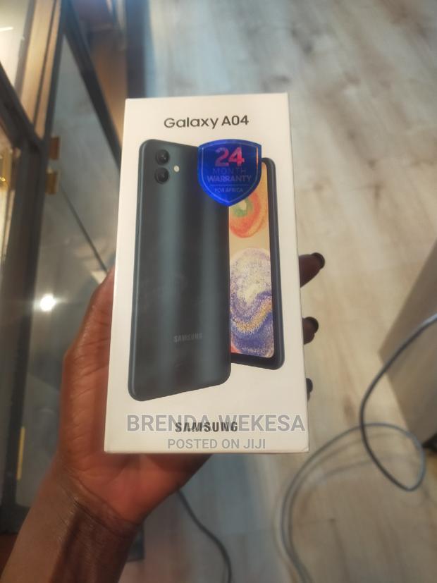 New Samsung Galaxy A04 64 GB Black - thumbnail 3