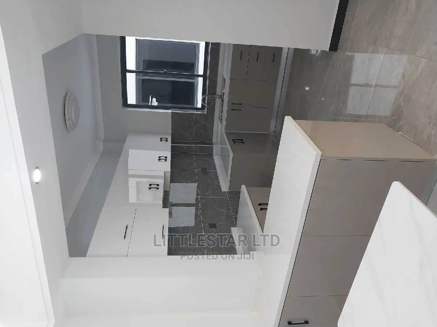 3bdrm Apartment in Zanzi, Kilimani for sale