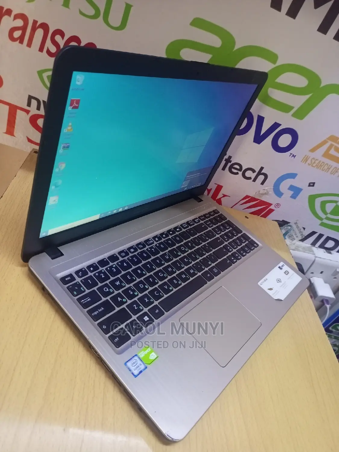Laptop Asus Vivobook E410M 8GB Intel Core I3 HDD 500GB