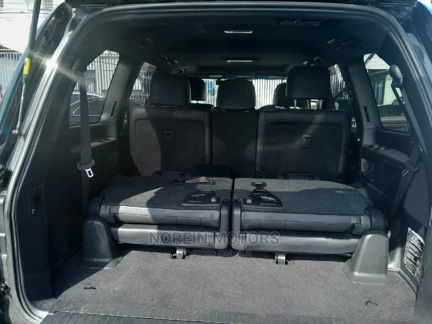 Toyota Land Cruiser 4.6 V8 ZX 2017 Black