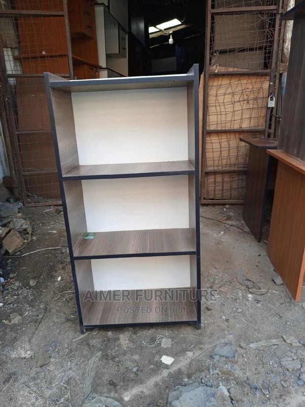 Bookshelf. - thumbnail 2
