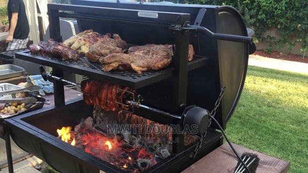 Grill Jiko With Working Area
