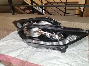 Honda Vezel 2014 Xenon Headlight