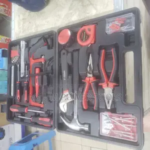 Portable Toolset With 32 Pieces
