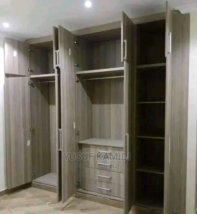 Kitchen Cabinets and Fittings