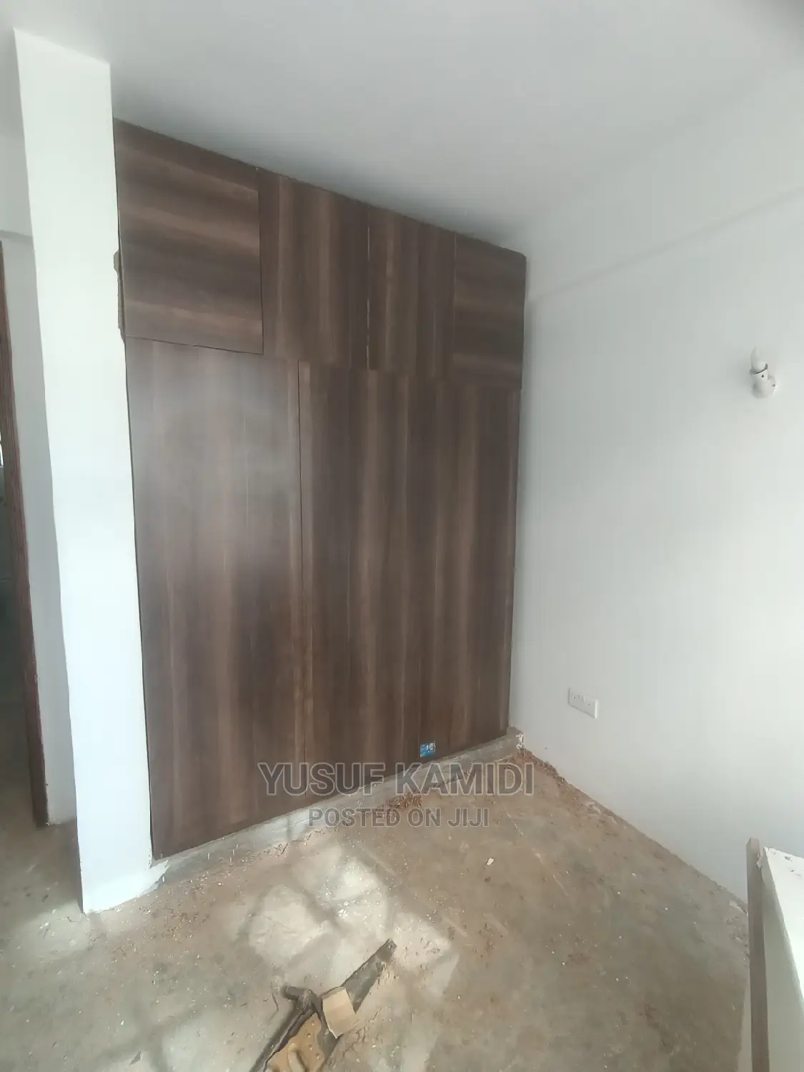 Kitchen Cabinets and Fittings