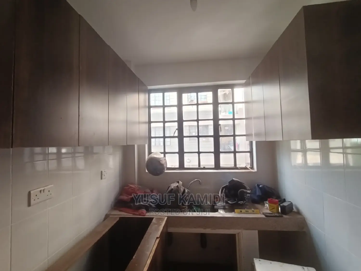 Kitchen Cabinets and Fittings