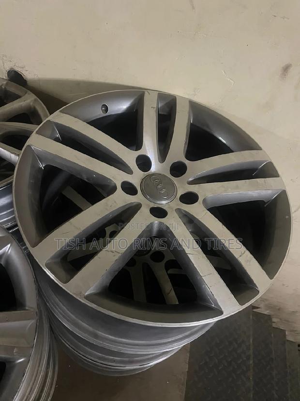 Original Audi Q5 20 Inch Rims Set