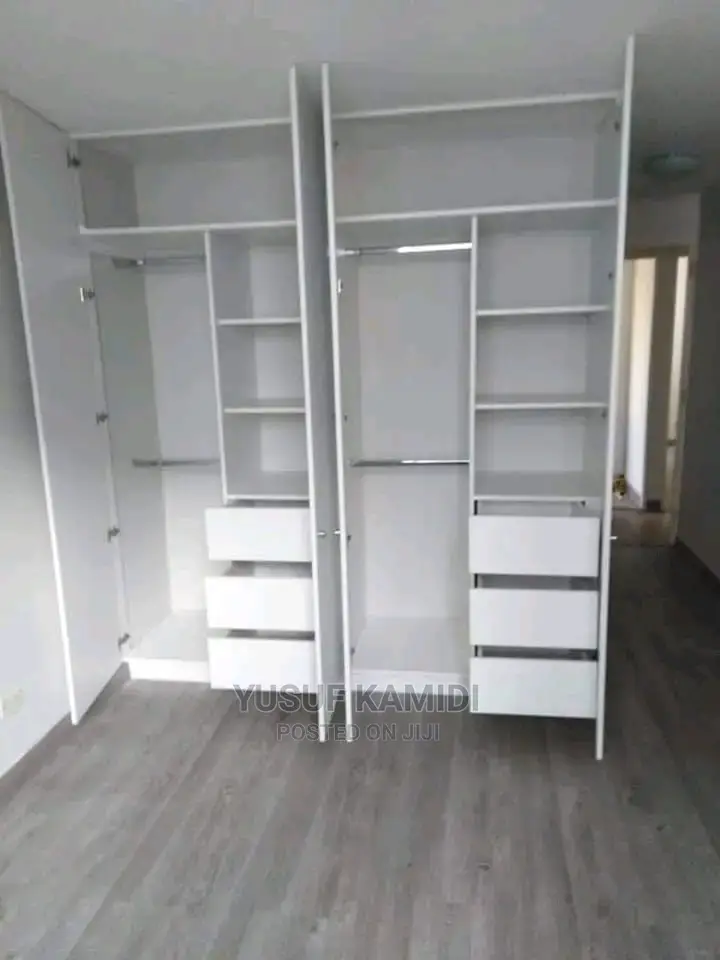 Kitchen Cabinets and Fittings