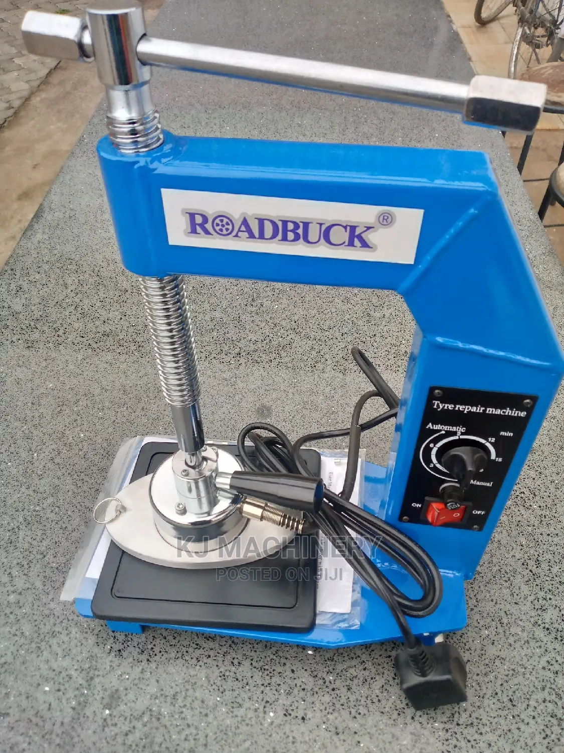 Tyre- Vulcanizing Machine