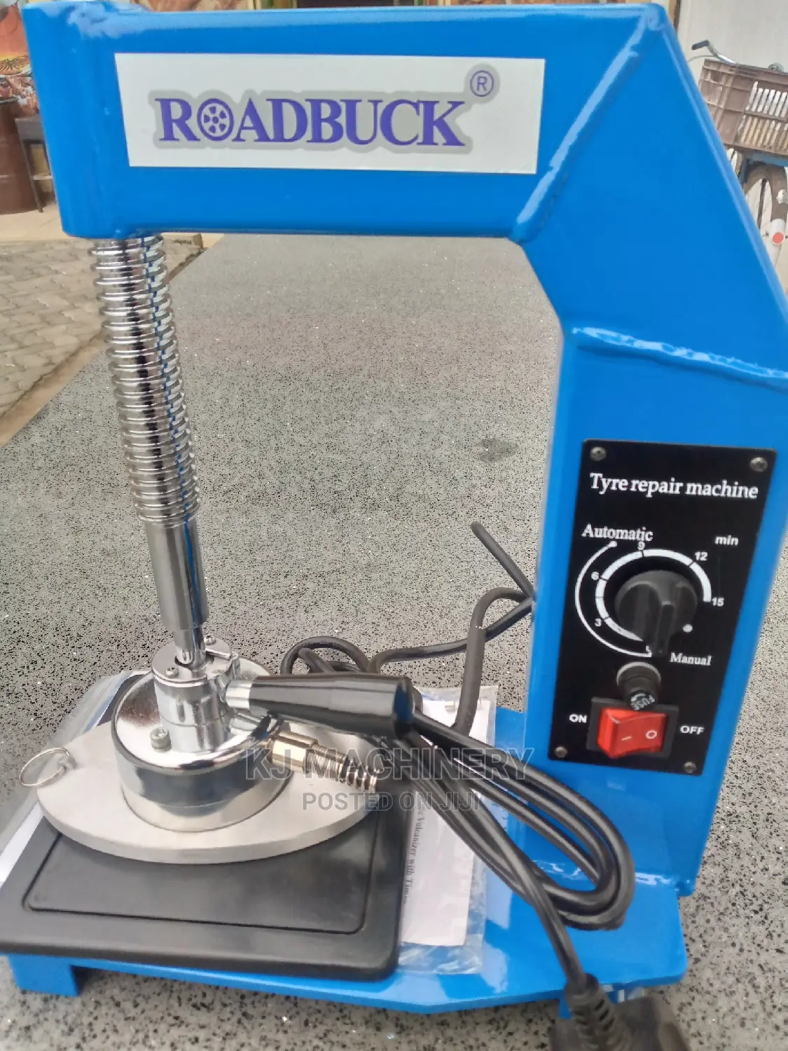 Tyre- Vulcanizing Machine