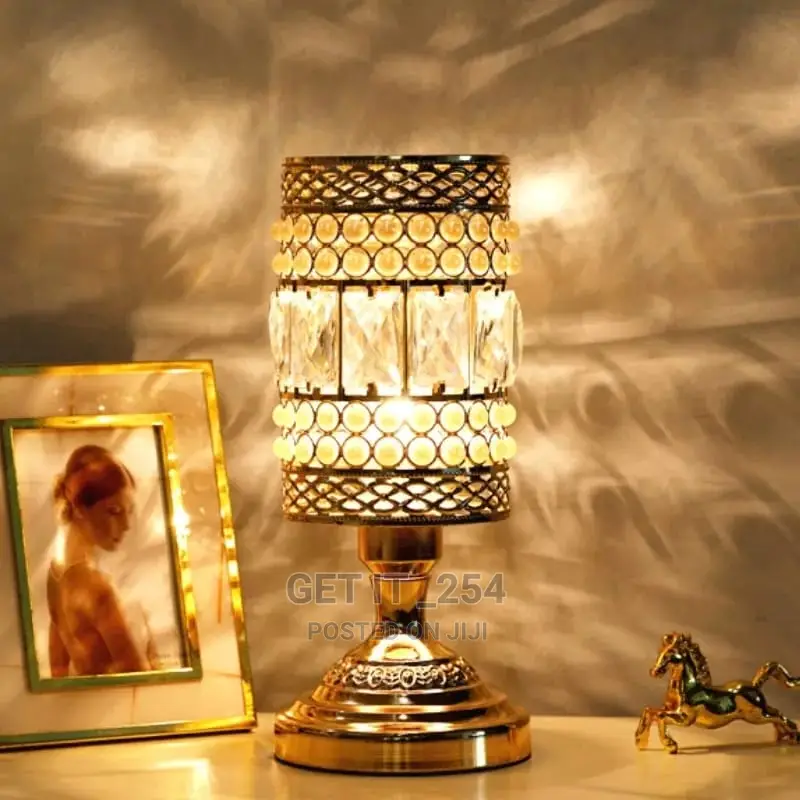 Gold Crystal Lamp Table