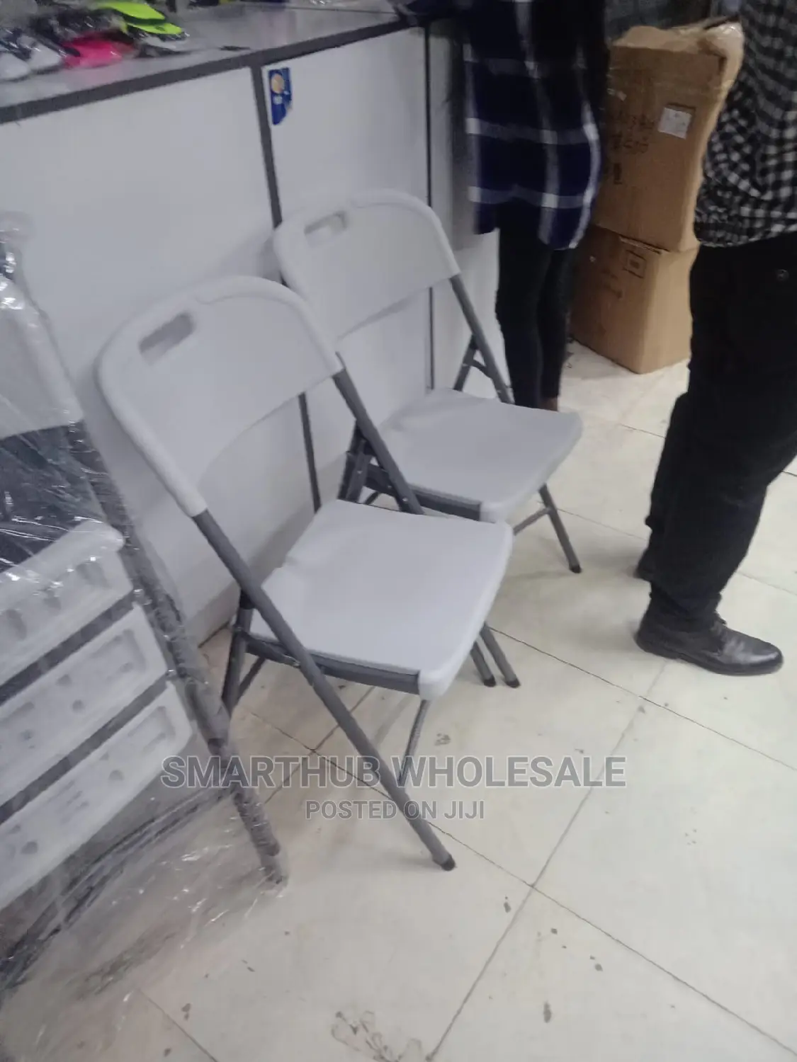Foldable Strong Plastic Sits