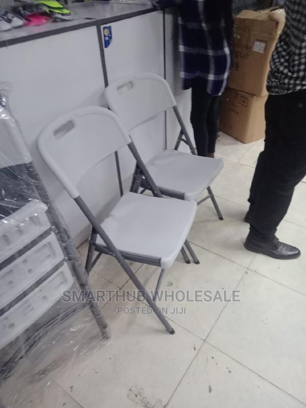 Foldable Strong Plastic Sits - main view