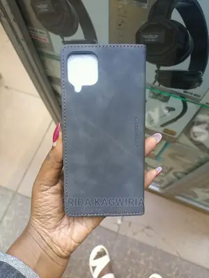 Samsung A12 Caseme Leather Flip Cover