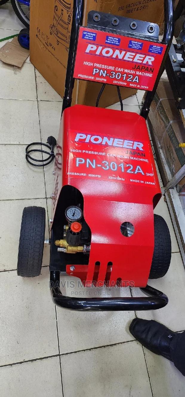 Car Pressure Washing With 3hp, 3900psi Dynamics Output - thumbnail 2
