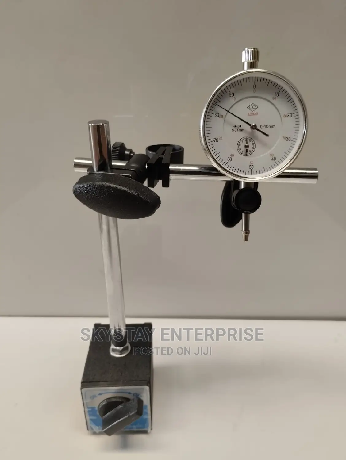 Dial Gauge With Magnetic Stand