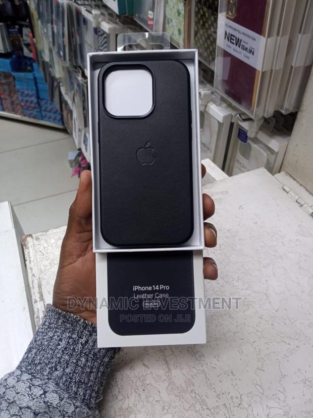 Apple iPhone 14 Pro Leather Cover [Black] - main view