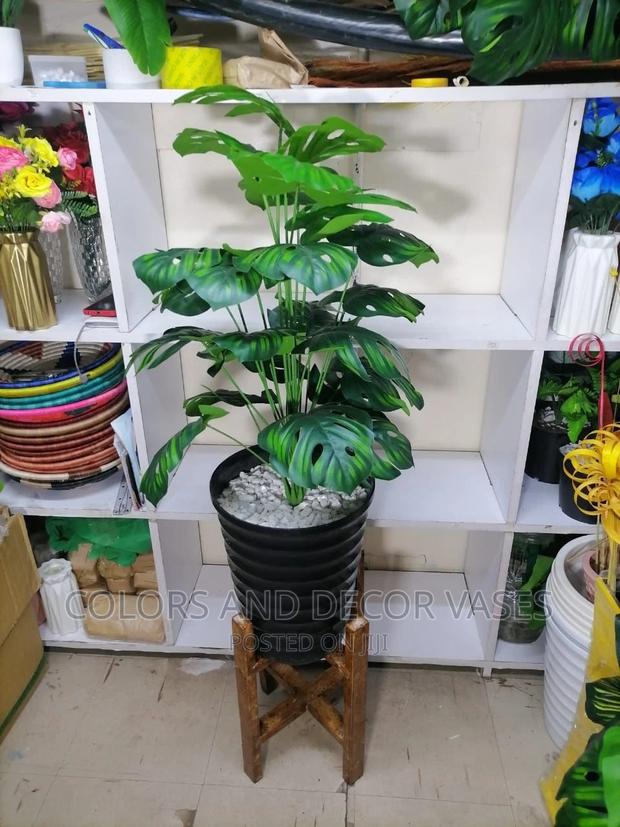 Stand Decor - main view