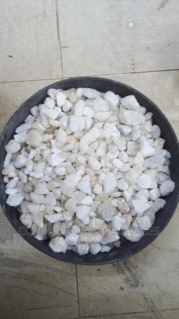 Stones -Kilo of White Pebble