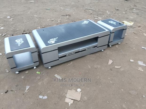 Coffee Table Silver Dotted+ 2 Stools. - main view