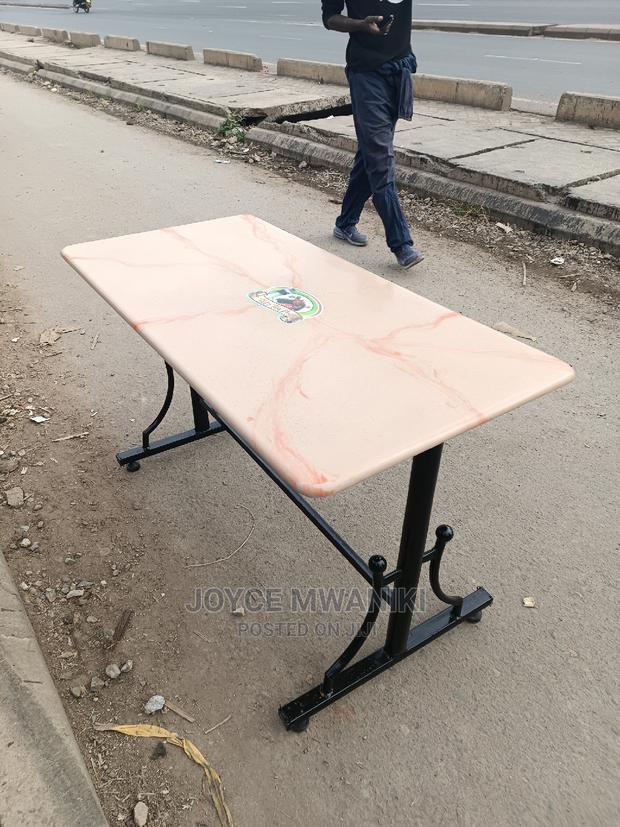 Restaurant Table Size 4ft by 2ft
