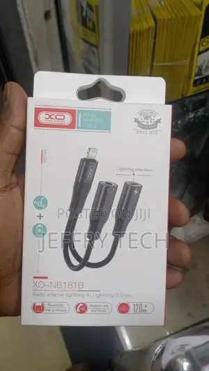 Converter From Lightning and Audio Jack to Lightning - Blac