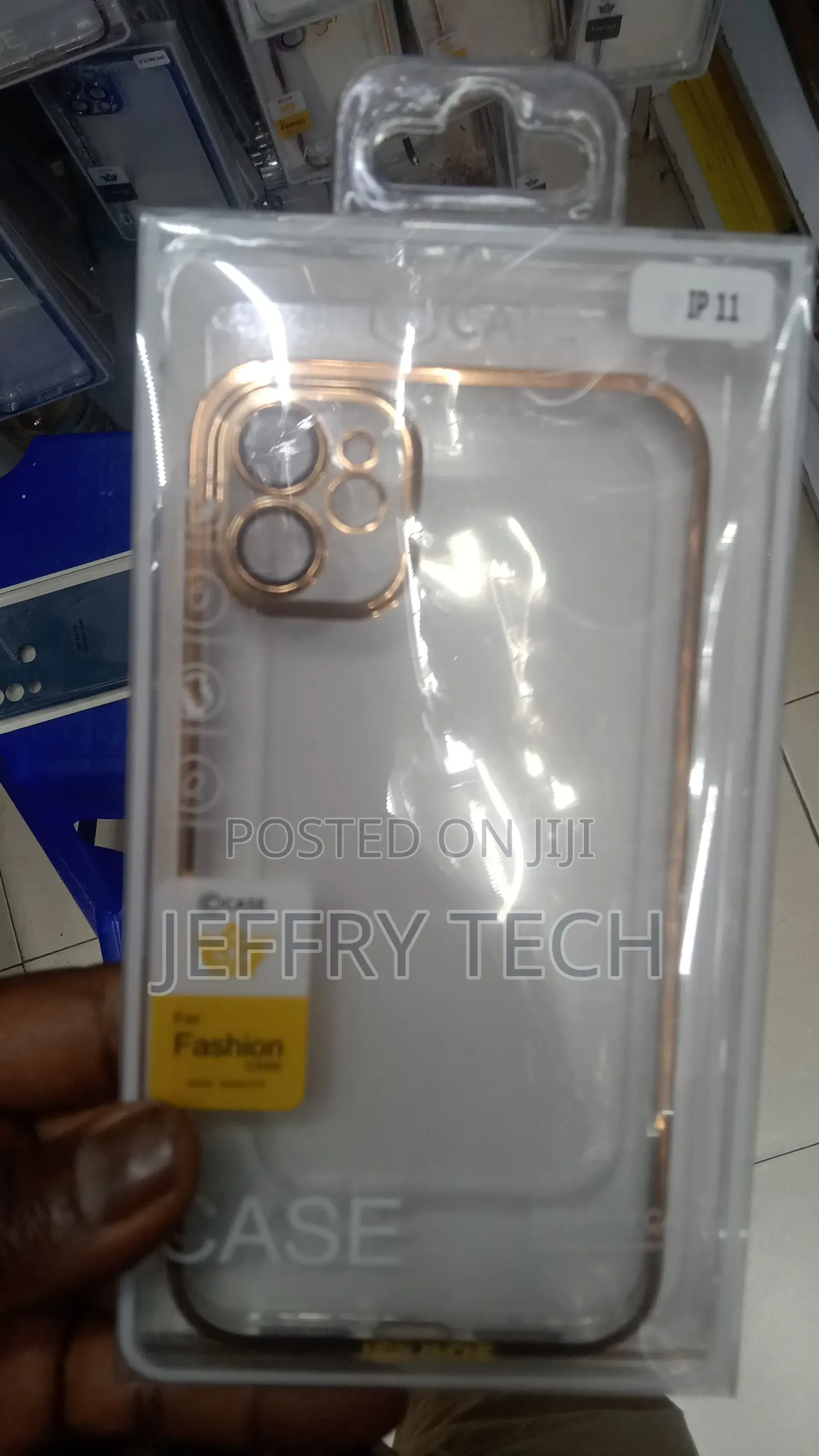 Square Frame Flat Side Case Cover for iPhone 11 Golden