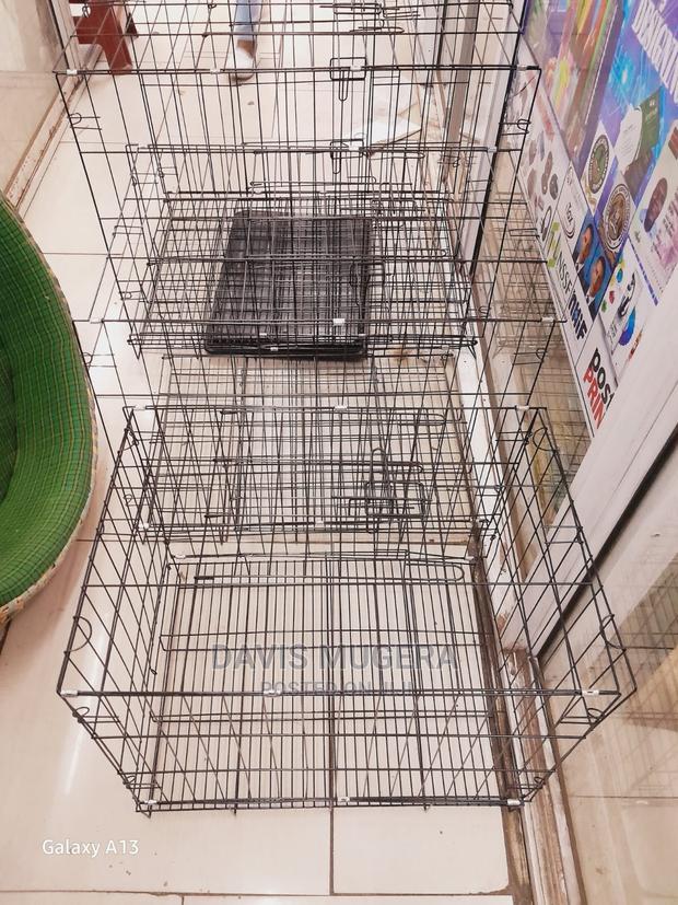 Foldable Metal Cage for Dogs and Other Pets Medium Size - thumbnail 5