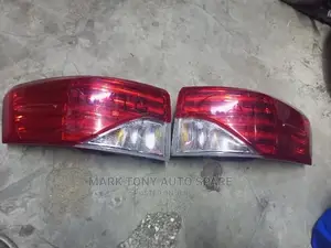Avensis 2012 Backlight