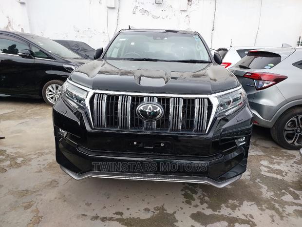 Toyota Land Cruiser Prado 2.8 2019 Black