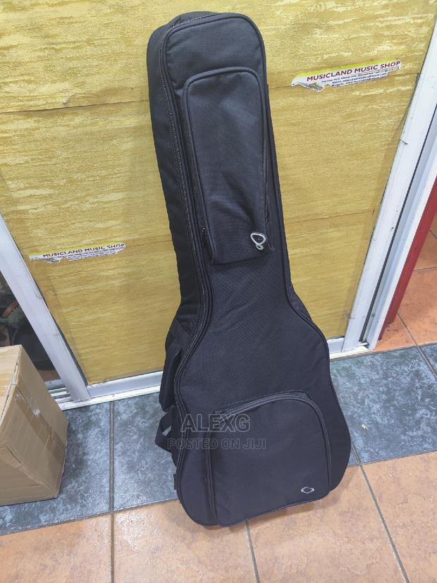 Guitar Bag Quality - main view