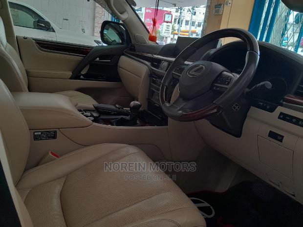 Lexus LX 2016 White - thumbnail 6