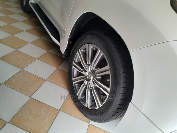 Lexus LX 2016 White - thumbnail 3