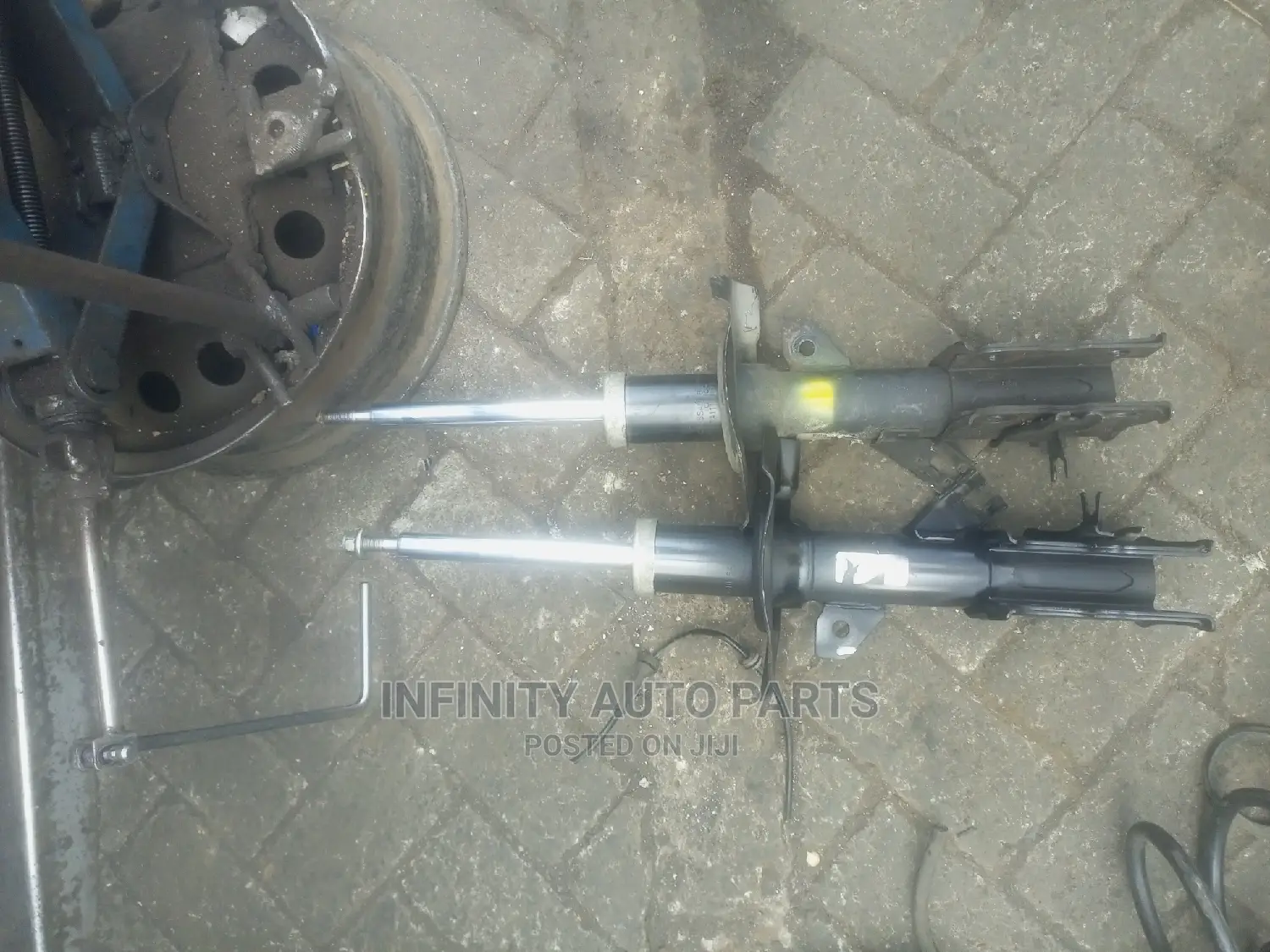 Nissan Serena Front Shock