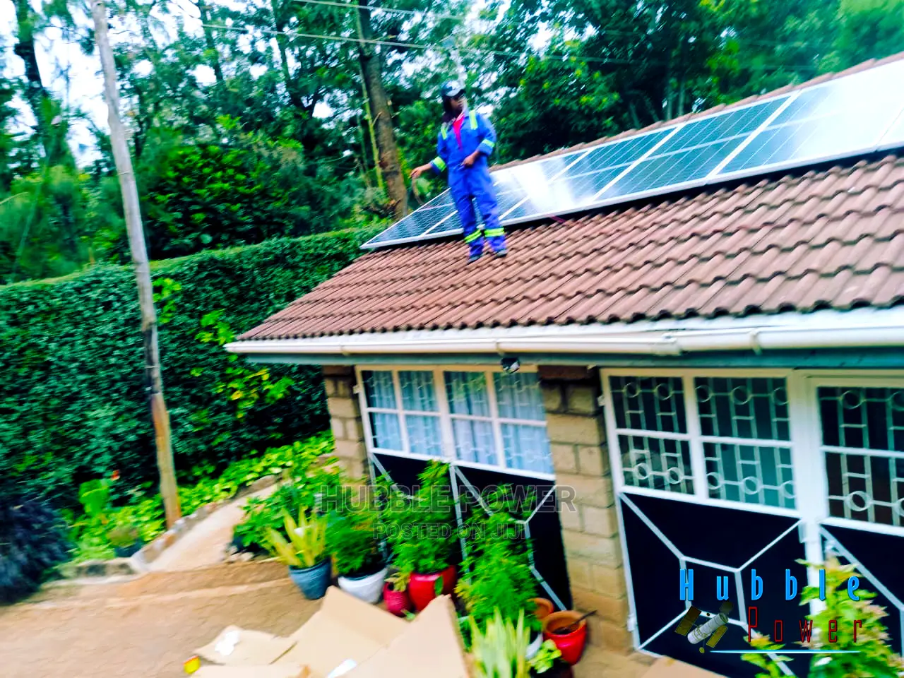 Medium Sized 5kva Hybrid Solar System 4.5kwp Power 10kwh Lit
