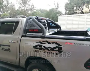 Universal Roll Bar Black – Fits With Tonneau Covers / Roller